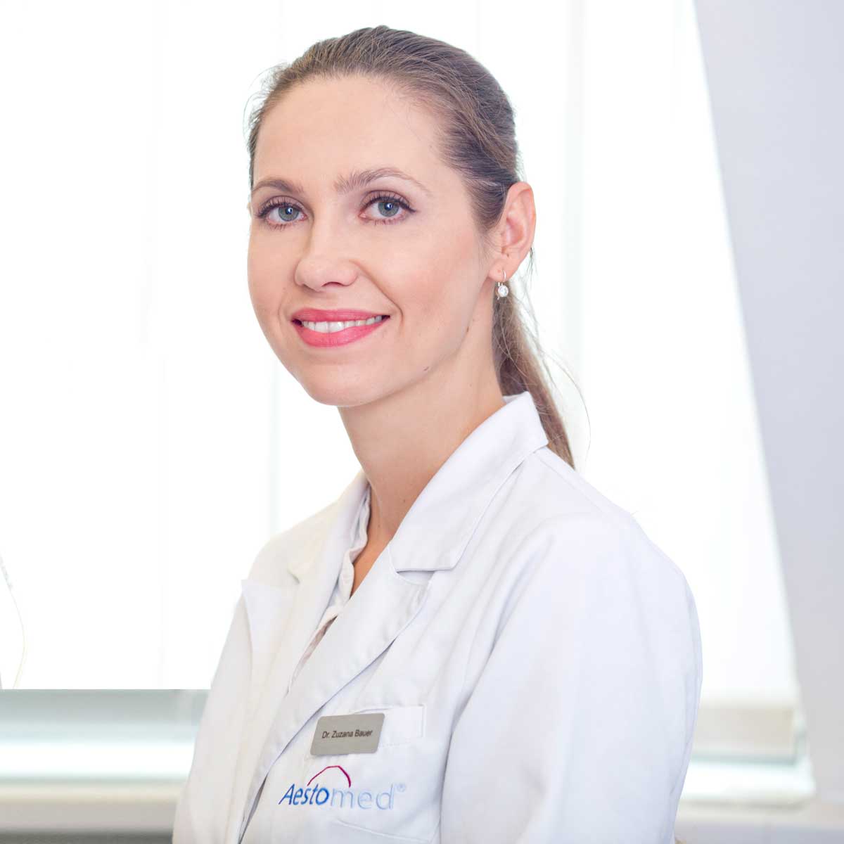 Dr. Zuzana Bauer, behandelnde Ärztin im Aestomed Laserambulatorium Wien